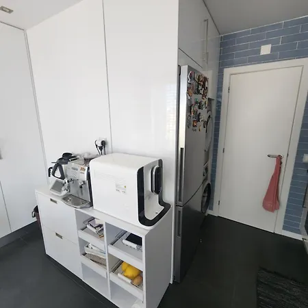 Plaza Apartment *